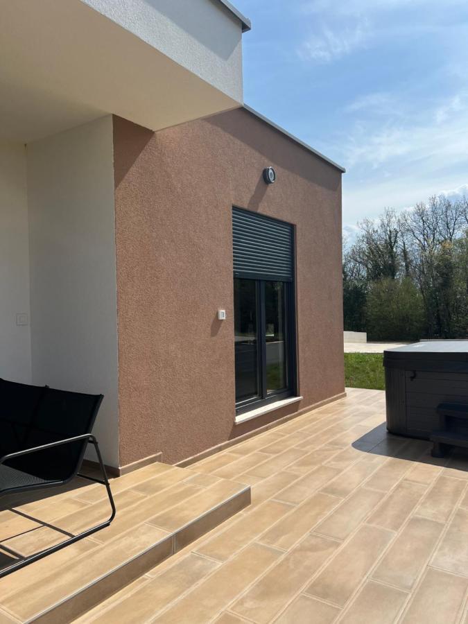 Modern Home Ula Brtonigla Exteriér fotografie